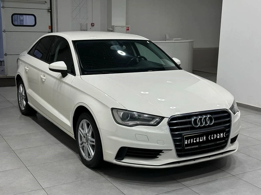 Audi A3, 2015г., передний привод, робот