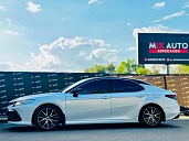 Toyota Camry, 2021г., передний привод, автомат
