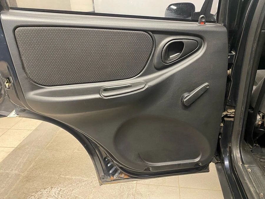 Chevrolet Niva, 2009г., полный привод, механика