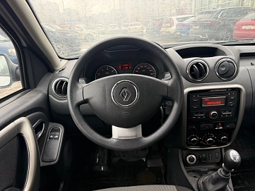 Renault Duster, 2015г, полный привод, механика