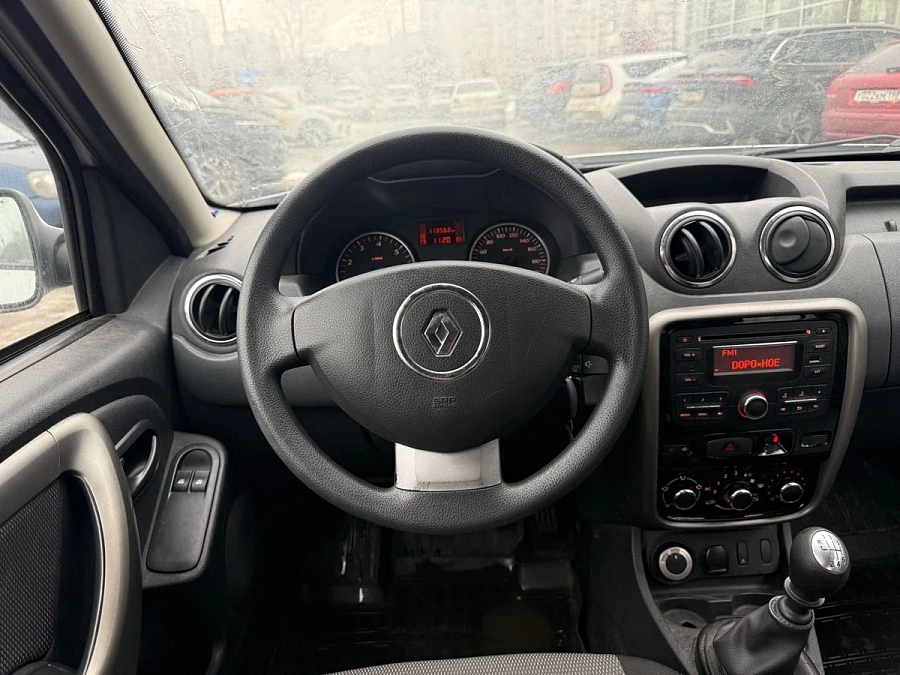 Renault Duster, 2015г., полный привод, механика