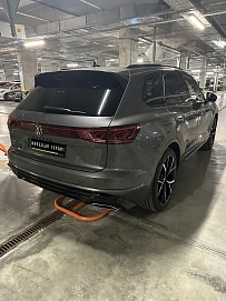 Volkswagen Touareg, 2024г, полный привод, автомат