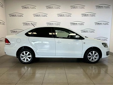 Volkswagen Polo, 2016г, передний привод, механика