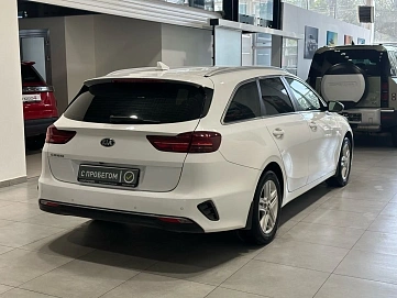 Kia Ceed, 2020г, передний привод, автомат