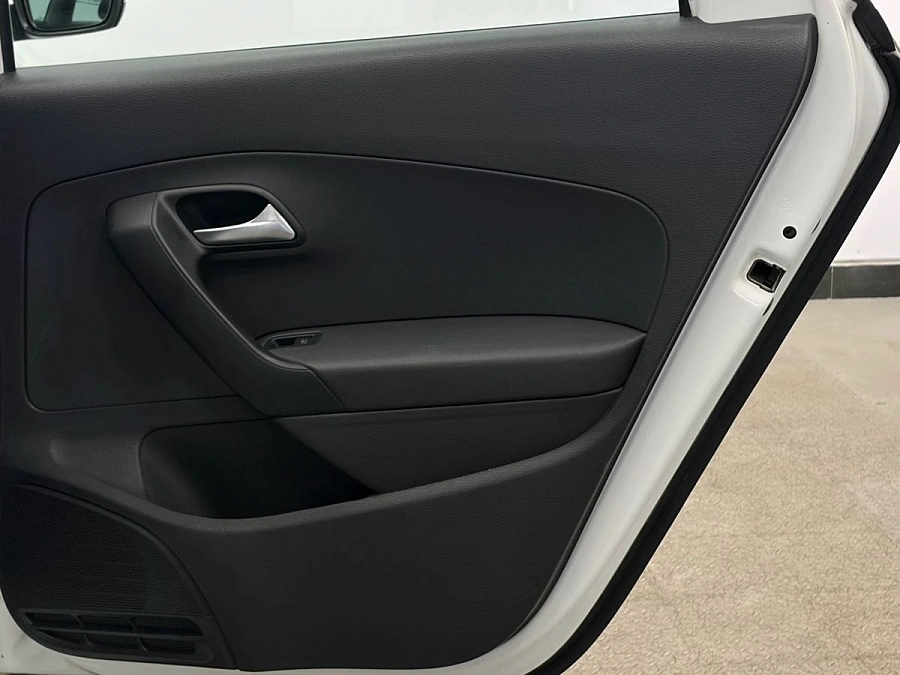 Volkswagen Polo, 2020г., передний привод, механика