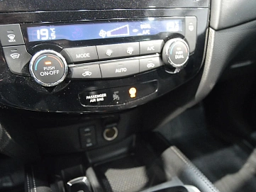 Nissan X-Trail, 2019г, полный привод, вариатор