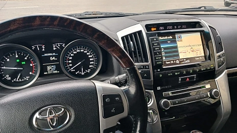 Toyota Land Cruiser, 2013г, полный привод, автомат
