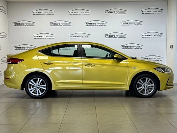 Hyundai Elantra, 2016г, передний привод, автомат