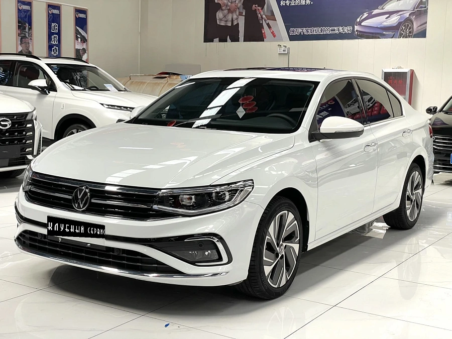 Volkswagen Bora, 2022г., передний привод, робот