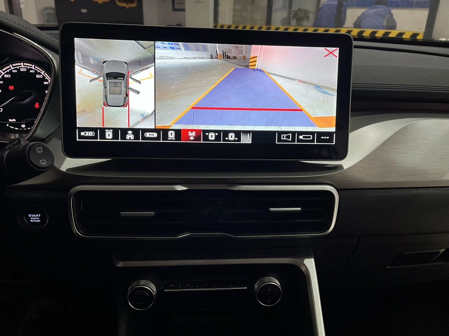 Geely Binyue, 2021г., передний привод, робот