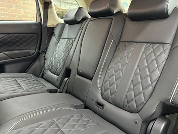 Mitsubishi Outlander, 2022г, передний привод, вариатор