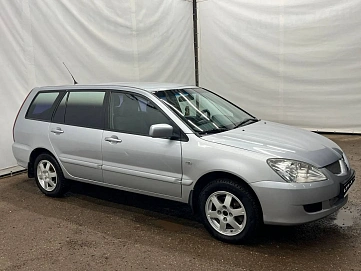 Mitsubishi Lancer, 2005г, передний привод, механика
