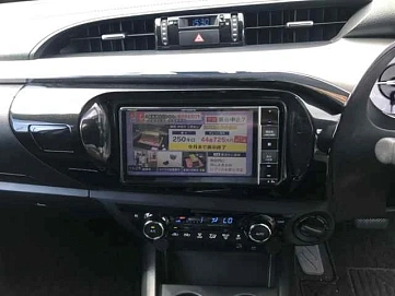 Toyota Hilux, 2022г, полный привод, автомат