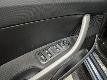 Peugeot 308, 2011г, передний привод, механика