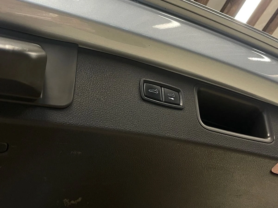 Porsche , 2019г., полный привод, робот