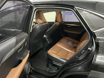 Lexus NX, 2015г, полный привод, автомат