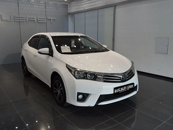Toyota Corolla, 2013г., передний привод, механика