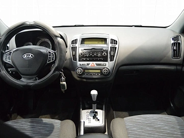 Kia Ceed, 2008г, передний привод, автомат