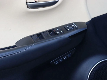 Lexus NX, 2014г, полный привод, автомат