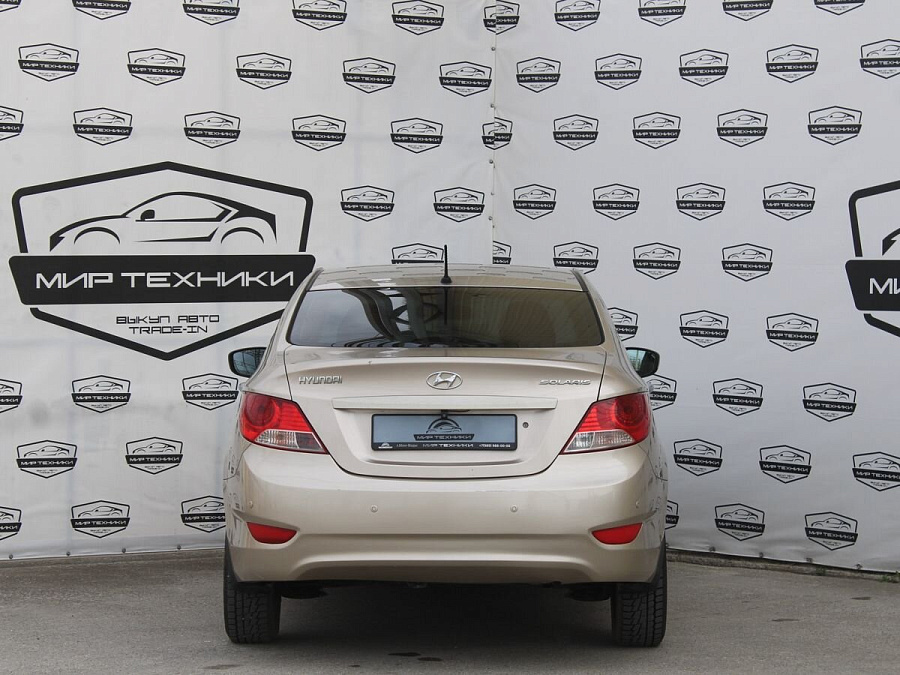 Hyundai Solaris, 2011г., передний привод, механика