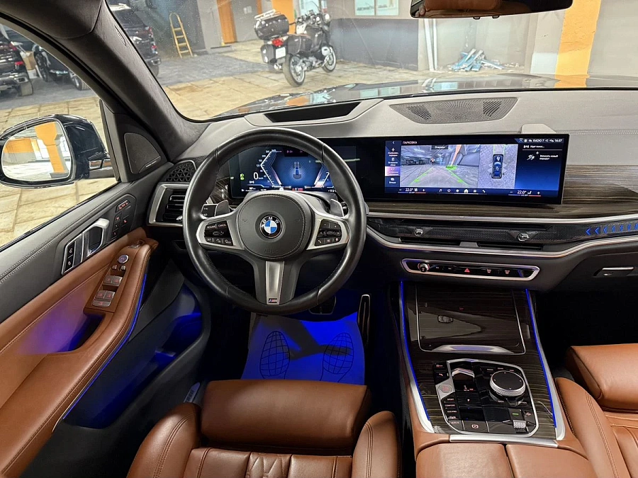 BMW X7, 2023г., полный привод, автомат