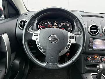Nissan Qashqai, 2013г, передний привод, вариатор