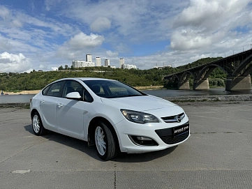 Opel Astra, 2013г, передний привод, автомат