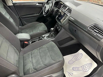Volkswagen Tiguan, 2018г, полный привод, робот