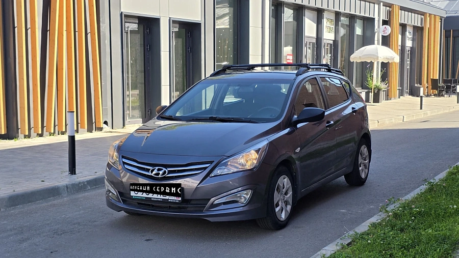 Hyundai Solaris, 2015г., передний привод, автомат