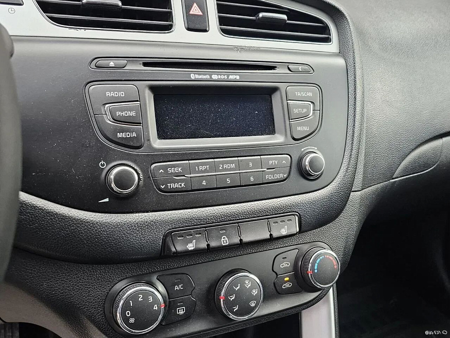 Kia Ceed, 2015г., передний привод, автомат