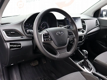 Hyundai Solaris, 2021г, передний привод, автомат