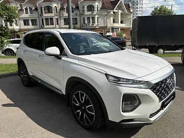 Hyundai Santa Fe, 2019г, передний привод, автомат