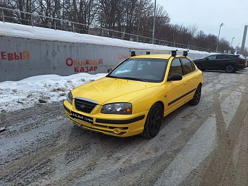 Hyundai Elantra, 2004г, передний привод, автомат