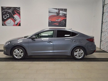 Hyundai Elantra, 2020г, передний привод, механика