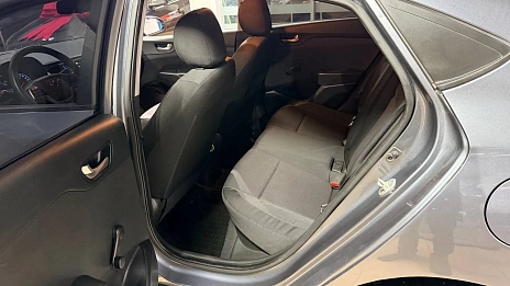 Hyundai Solaris, 2017г, передний привод, автомат