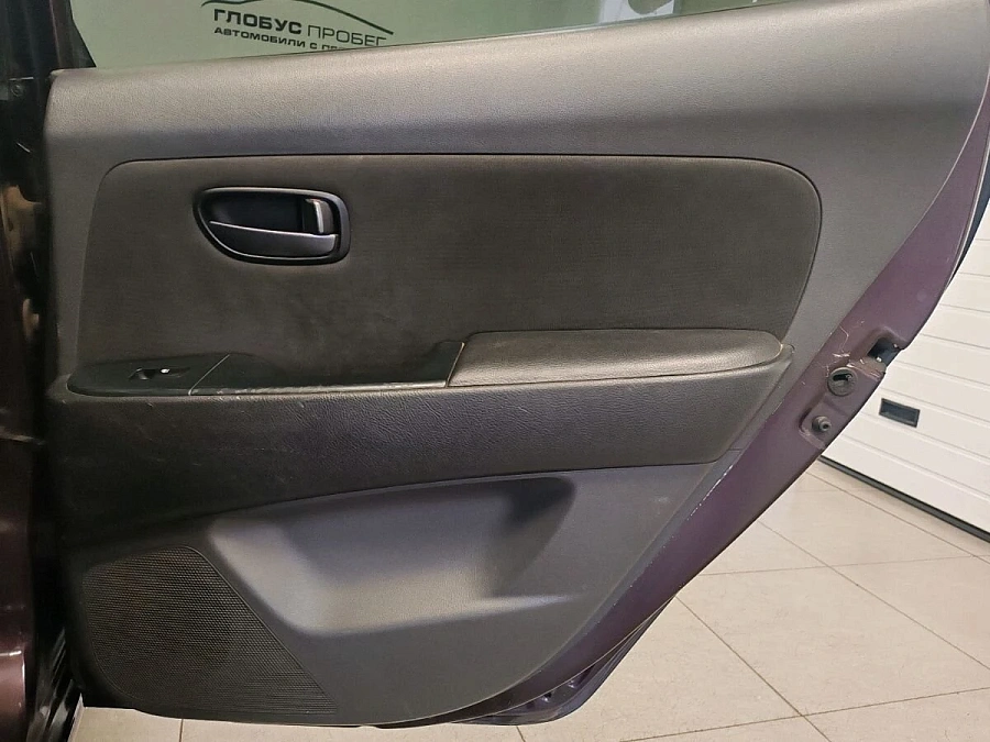 Hyundai Elantra, 2008г., передний привод, механика