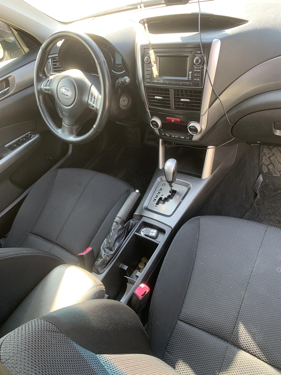 Subaru Forester, 2011г., полный привод, автомат