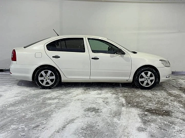 Skoda Octavia, 2012г, передний привод, механика