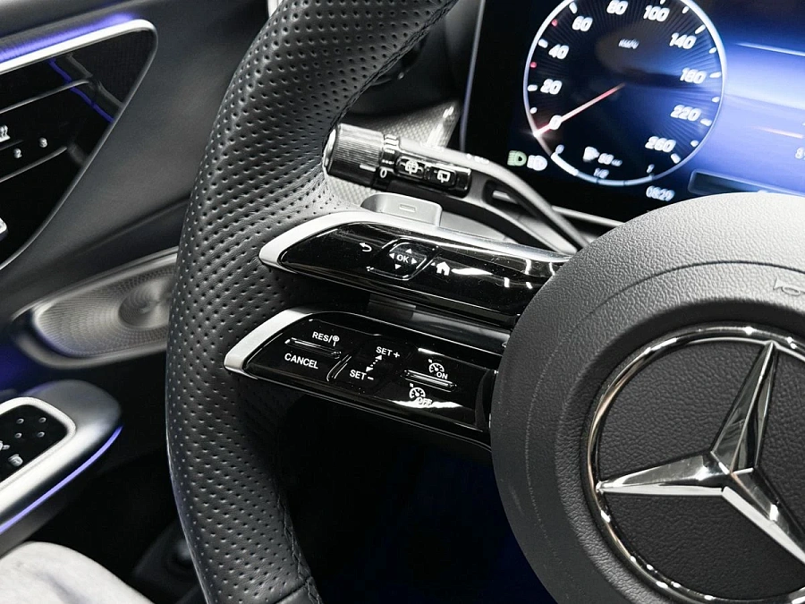 Mercedes-Benz GLC, 2023г., полный привод, автомат