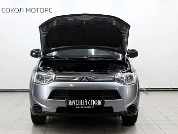 Mitsubishi Outlander, 2013г, передний привод, вариатор