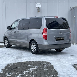 Hyundai , 2011г., передний привод, автомат