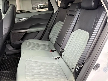 Changan Lamore, 2023г, передний привод, робот