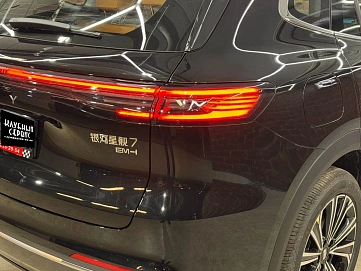 Geely Galaxy Starship 7, 2025г, передний привод, робот