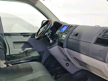 Volkswagen Transporter, 2010г, передний привод, механика