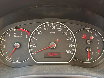 Suzuki SX4, 2008г., передний привод, механика