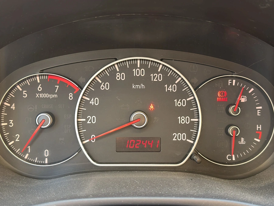 Suzuki SX4, 2008г., передний привод, механика