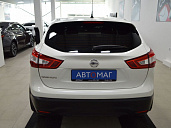Nissan Qashqai, 2014г., передний привод, вариатор