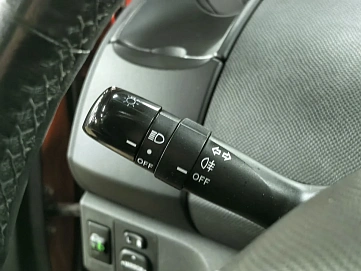 Toyota Yaris, 2006г., передний привод, механика