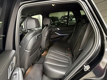 BMW X5, 2021г, полный привод, автомат