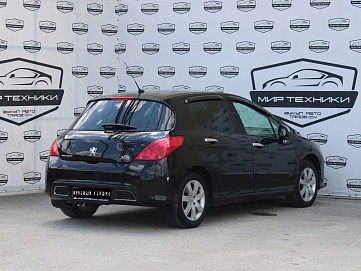 Peugeot 308, 2009г, передний привод, автомат